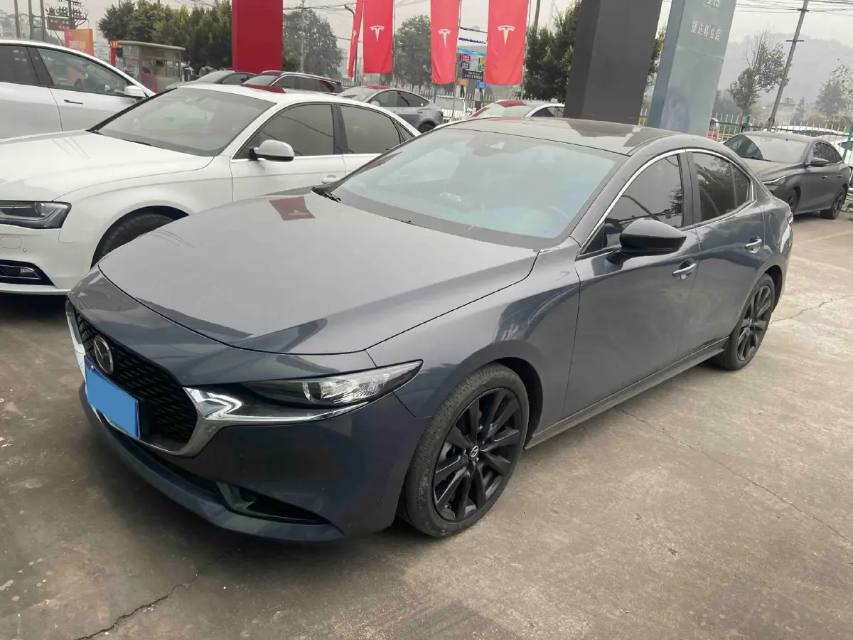 2022 Mazda 3 Axela 2.0L 158HP L4 6AT