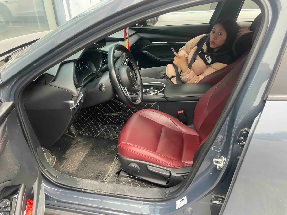 2022 Mazda 3 Axela 2.0L 158HP L4 6AT,autocango,china used car exporter,china ev exporter,chinese used car exporter,chinese used ev exporter