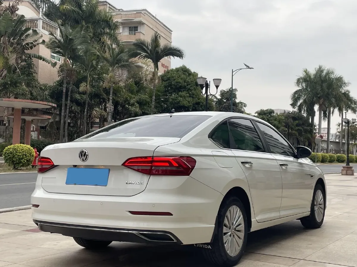 2018 Volkswagen Lavida 1.2T 116HP L4 7DCT,autocango,china used car exporter,china ev exporter,chinese used car exporter,chinese used ev exporter