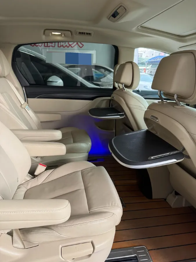 2022 Buick GL8 2.0T 237HP L4 9AT,autocango,china used car exporter,china ev exporter,chinese used car exporter,chinese used ev exporter