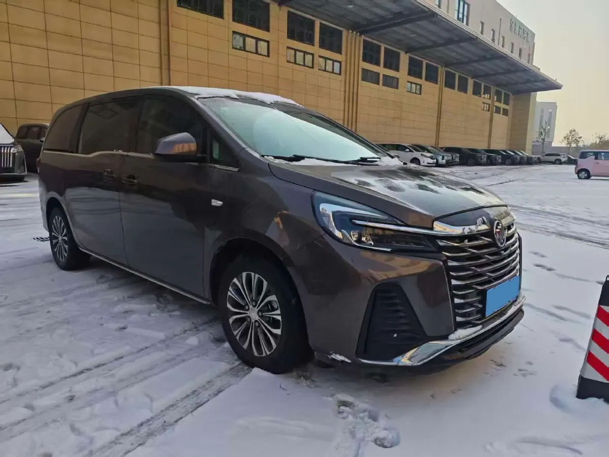 2022 Buick GL8 2.0T 237HP L4 9AT,autocango,china used car exporter,china ev exporter,chinese used car exporter,chinese used ev exporter