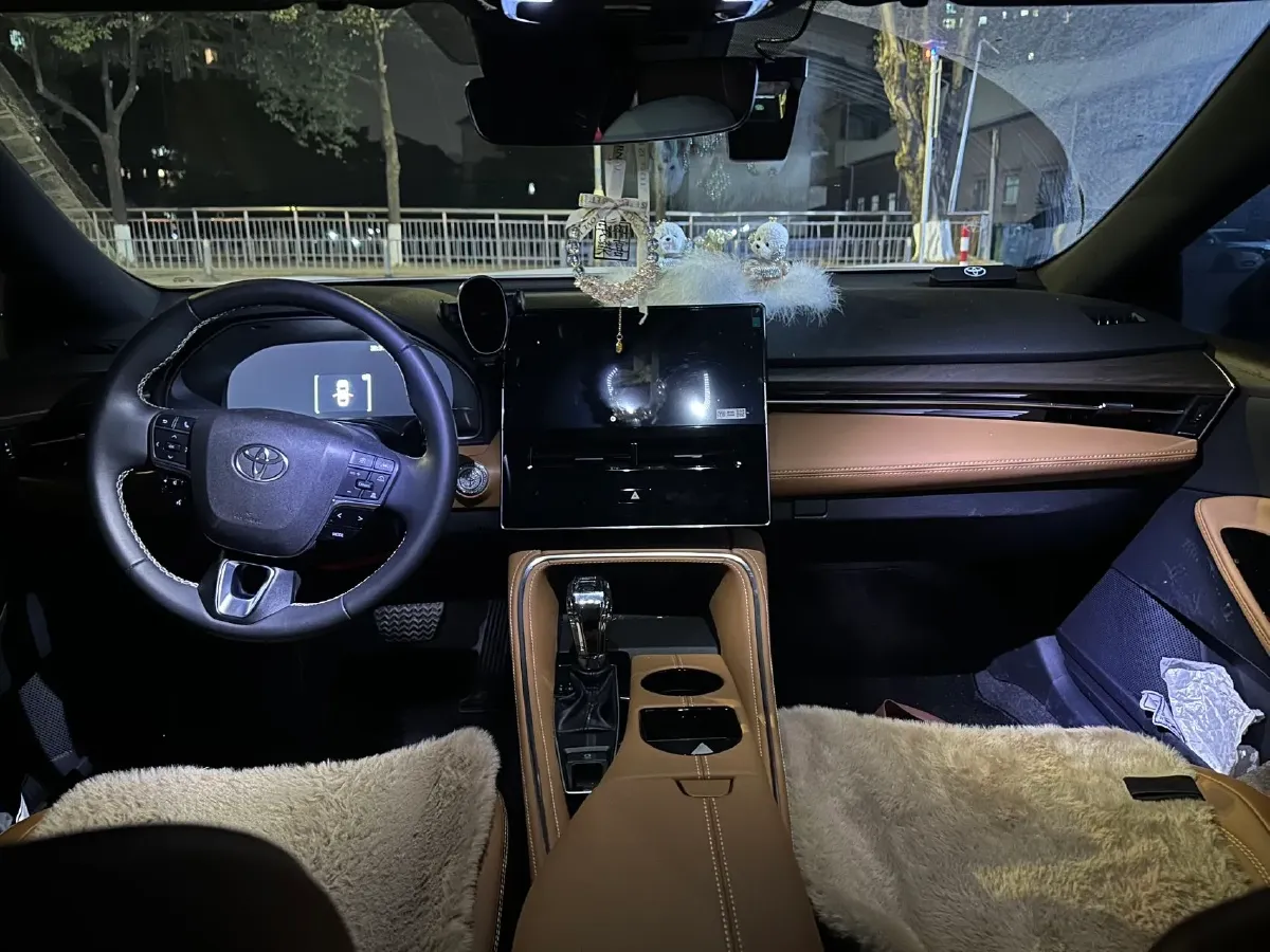 2024 Toyota Avalon 2.5L 185HP L4 E-CVT Hybrid,autocango,china used car exporter,china ev exporter,chinese used car exporter,chinese used ev exporter