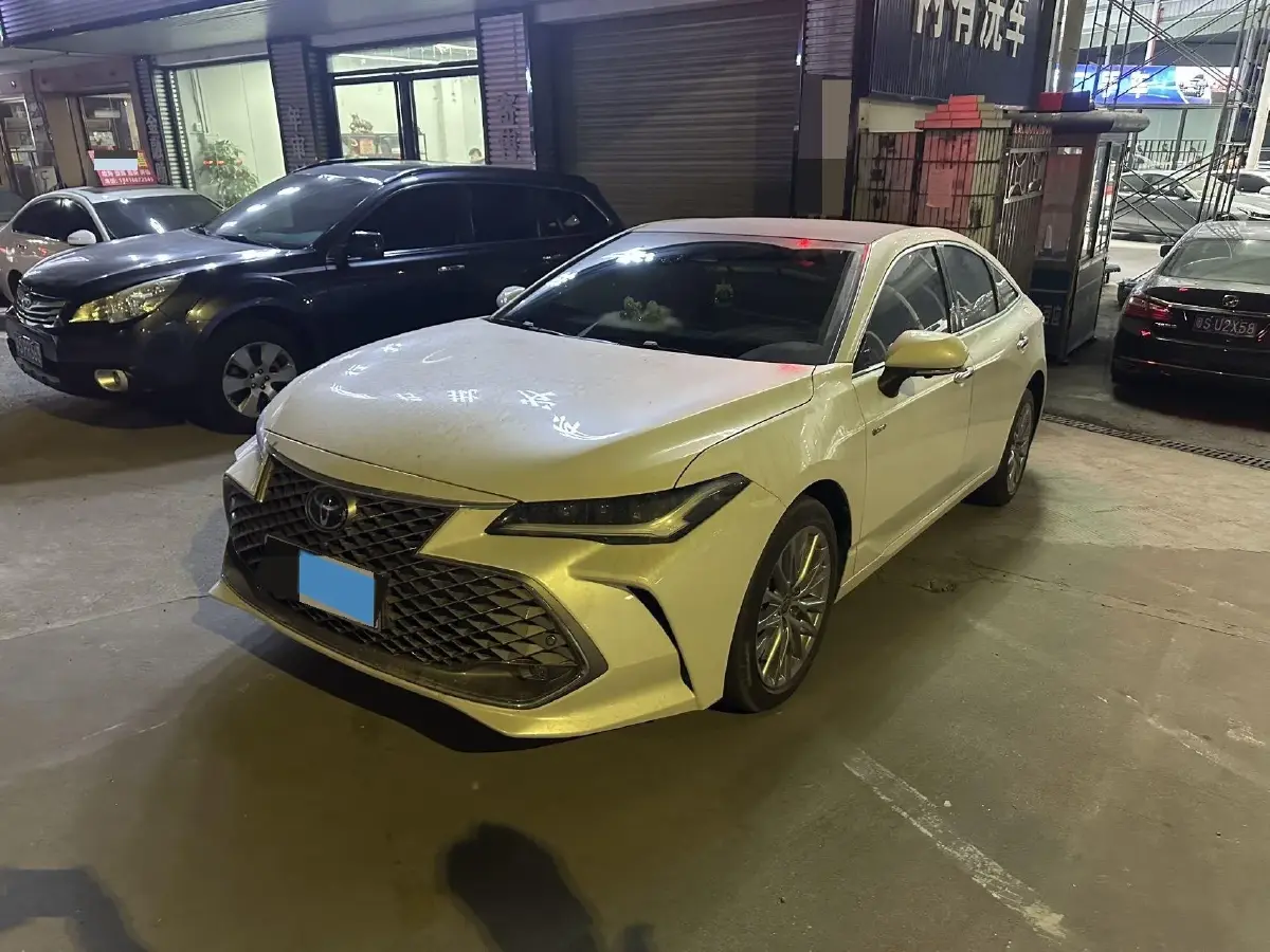2024 Toyota Avalon 2.5L 185HP L4 E-CVT Hybrid