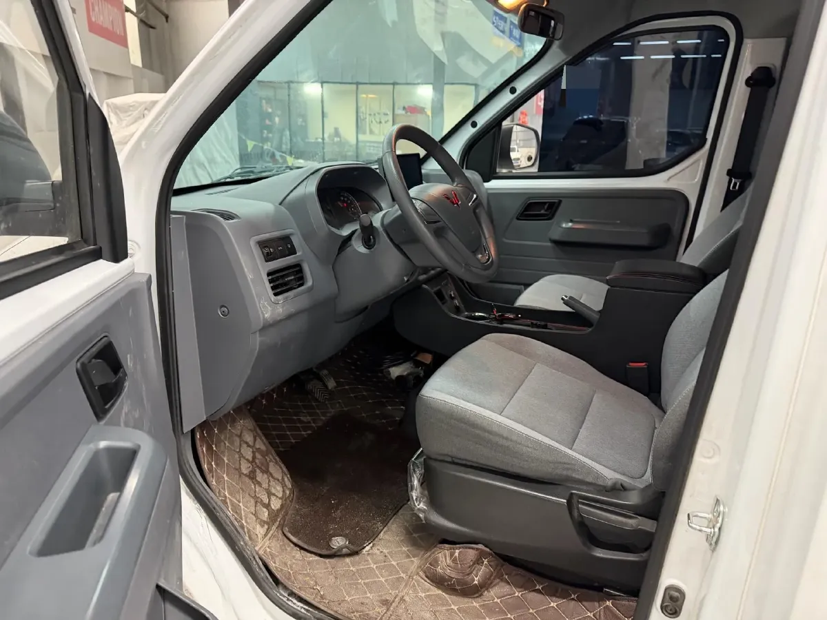 2024 WuLing YangGuang BEV 41.9KWH,autocango,china used car exporter,china ev exporter,chinese used car exporter,chinese used ev exporter