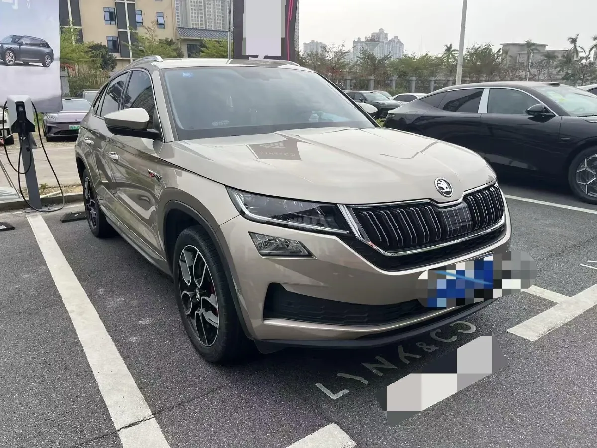 2019 Skoda Kodiak GT 2.0T 220HP L4 7DCT,autocango,china used car exporter,china ev exporter,chinese used car exporter,chinese used ev exporter