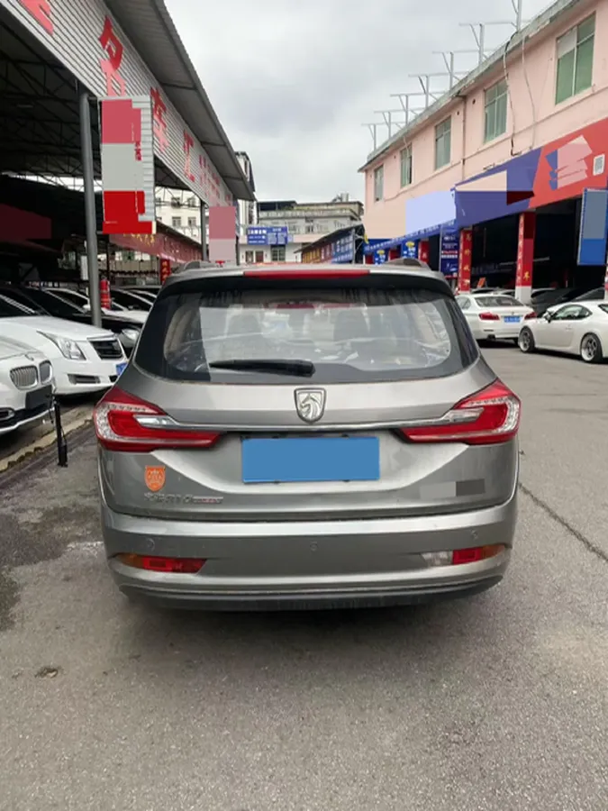 2017 BaoJun 310W 1.5L 112HP L4 6MT,autocango,china used car exporter,china ev exporter,chinese used car exporter,chinese used ev exporter