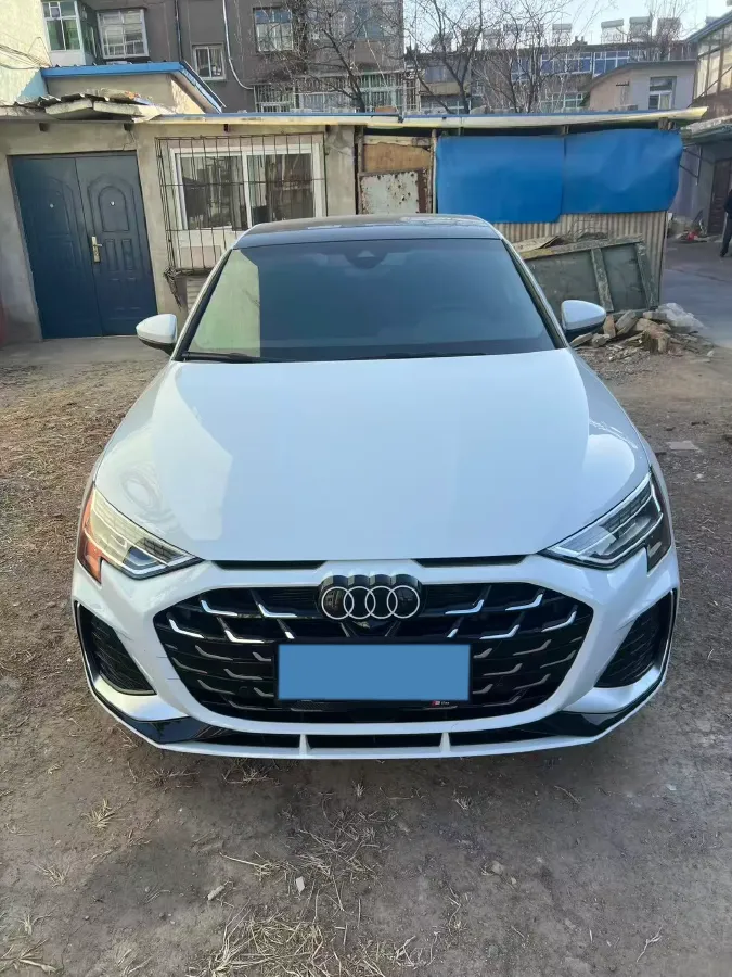 2025 Audi A3 1.5T 160HP L4 7DCT,autocango,china used car exporter,china ev exporter,chinese used car exporter,chinese used ev exporter