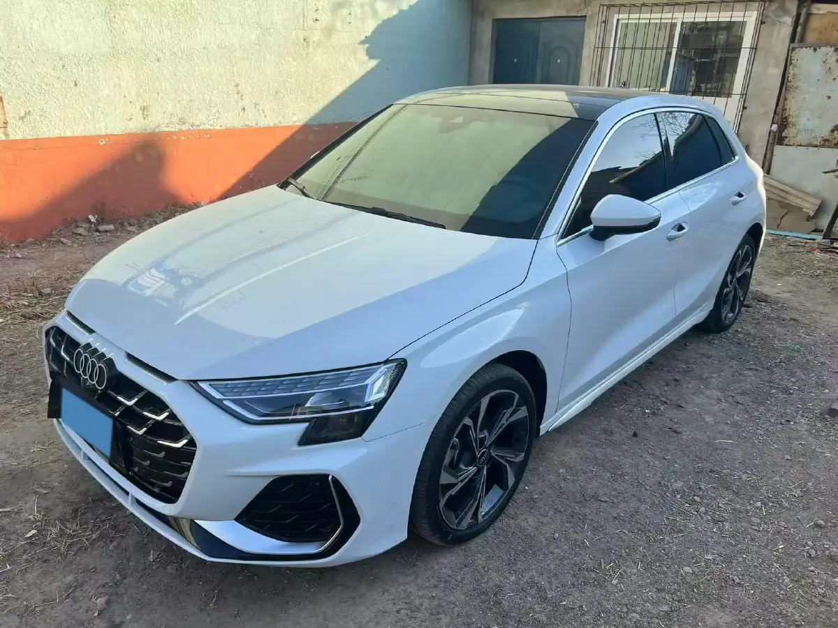 2025 Audi A3 1.5T 160HP L4 7DCT