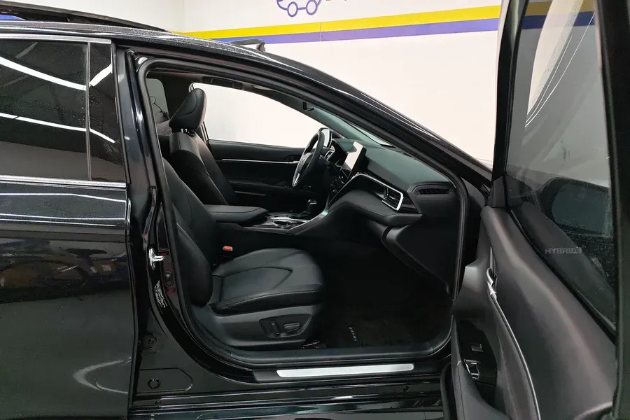 2021 Toyota Camry 2.5L 178HP L4 E-CVT Hybrid,autocango,china used car exporter,china ev exporter,chinese used car exporter,chinese used ev exporter