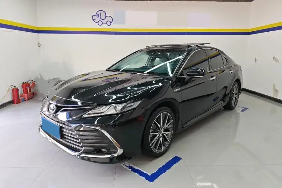2021 Toyota Camry 2.5L 178HP L4 E-CVT Hybrid