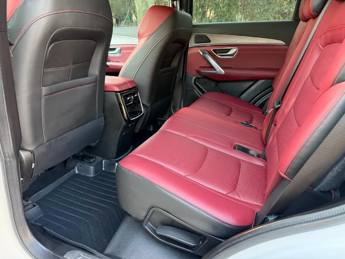 2021 Haval H6 1.5T 169HP L4 7DCT,autocango,china used car exporter,china ev exporter,chinese used car exporter,chinese used ev exporter