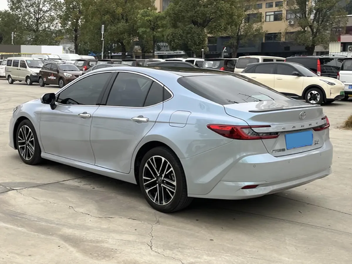 2024 Toyota Camry 2.0L 152HP L4 E-CVT Hybrid,autocango,china used car exporter,china ev exporter,chinese used car exporter,chinese used ev exporter