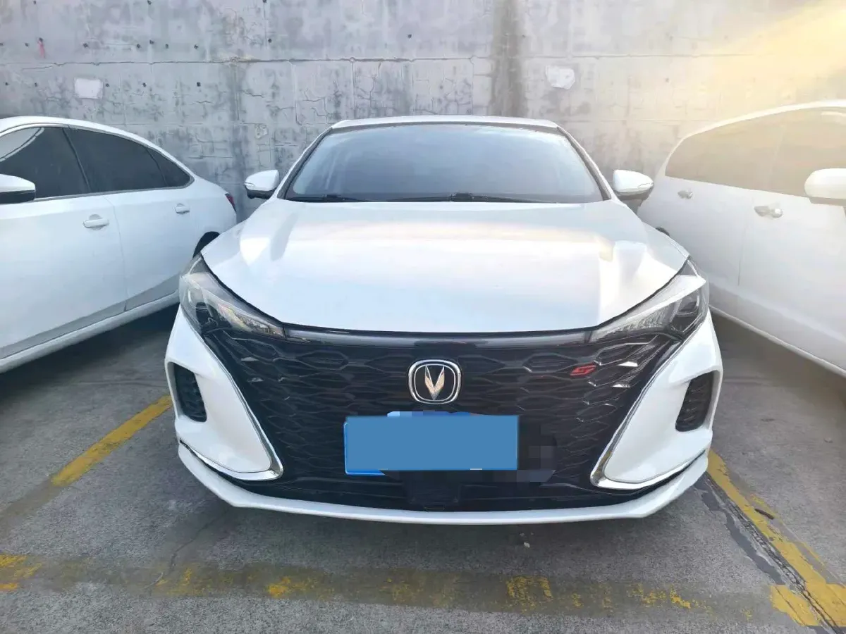 2021 ChangAn Eado 1.4T 160HP L4 7DCT,autocango,china used car exporter,china ev exporter,chinese used car exporter,chinese used ev exporter
