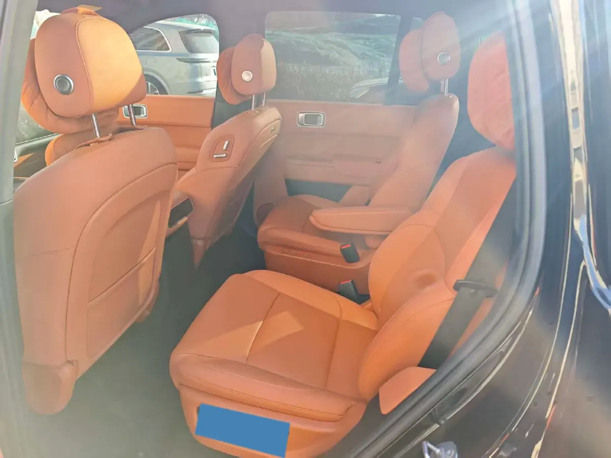 2024 Toyota Granvia 2.5L 189HP L4 E-CVT Hybrid,autocango,china used car exporter,china ev exporter,chinese used car exporter,chinese used ev exporter