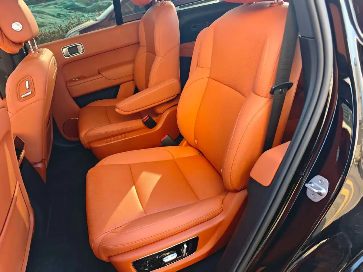 2024 Toyota Granvia 2.5L 189HP L4 E-CVT Hybrid,autocango,china used car exporter,china ev exporter,chinese used car exporter,chinese used ev exporter