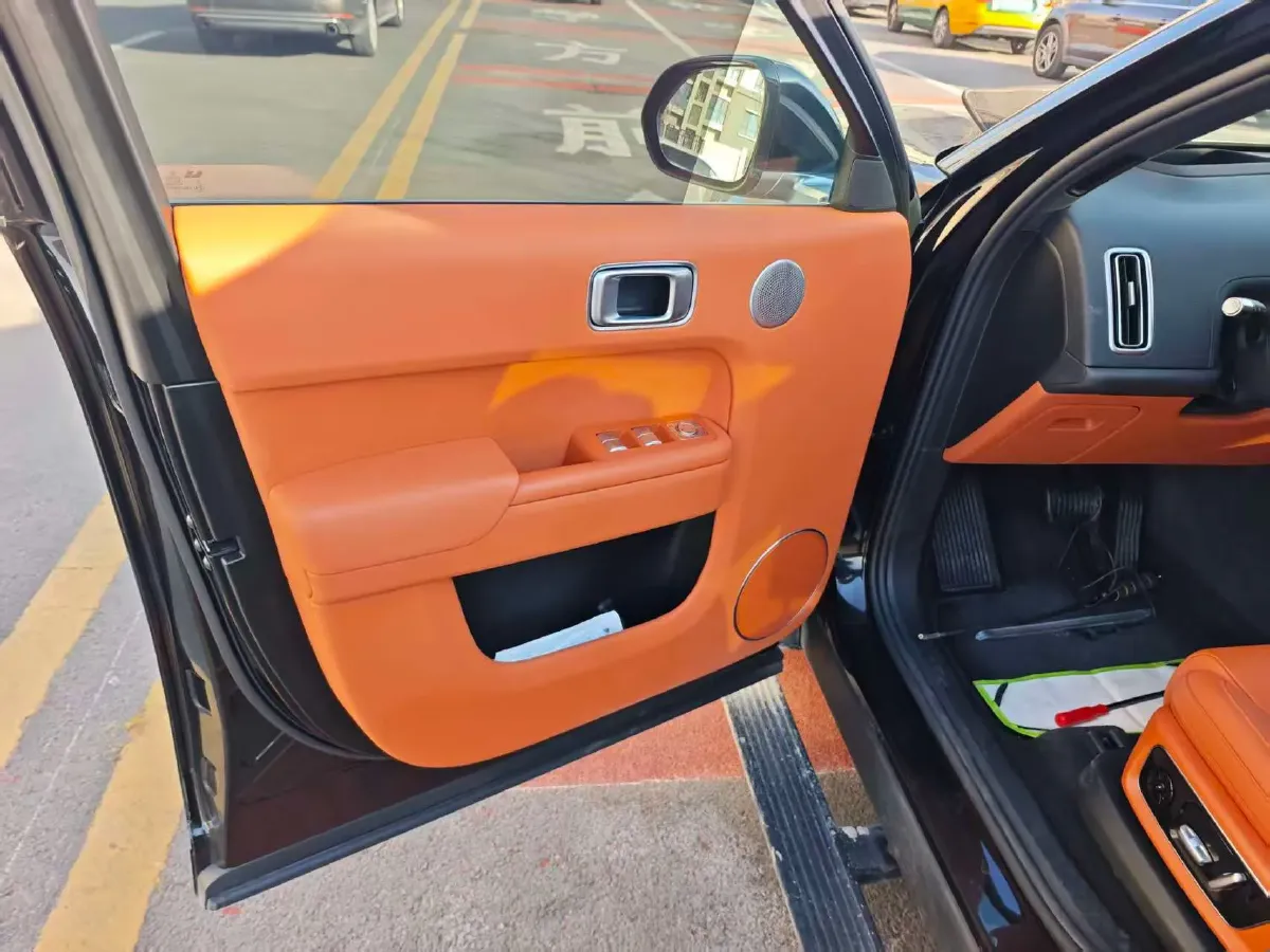 2024 Toyota Granvia 2.5L 189HP L4 E-CVT Hybrid,autocango,china used car exporter,china ev exporter,chinese used car exporter,chinese used ev exporter