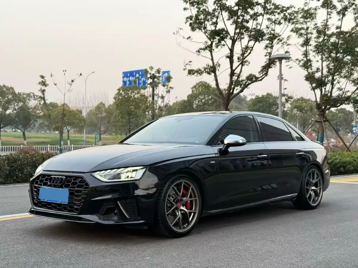 2020 Audi A4L 2.0T 190HP L4 7DCT