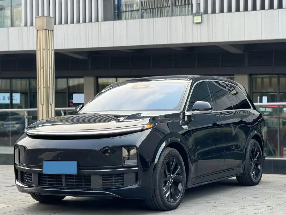 2023 Li L8 Range Extended 154HP REEV 40.9KWH