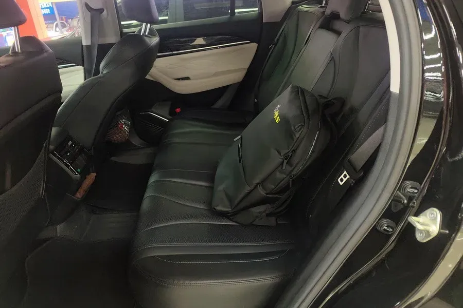 2023 Geely Monjaro 2.0T 238HP L4 8AT,autocango,china used car exporter,china ev exporter,chinese used car exporter,chinese used ev exporter