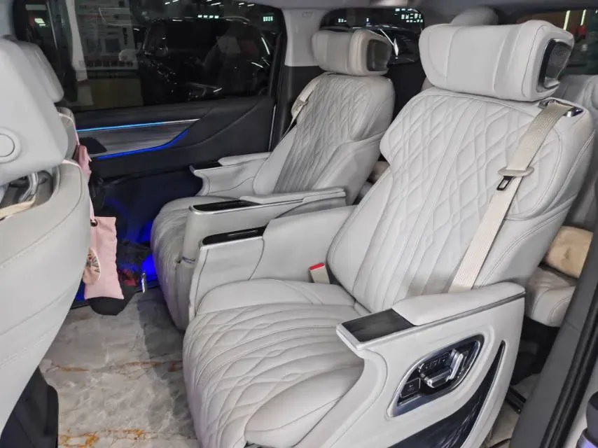 2025 Buick GL8 2.0T 237HP L4 9AT,autocango,china used car exporter,china ev exporter,chinese used car exporter,chinese used ev exporter