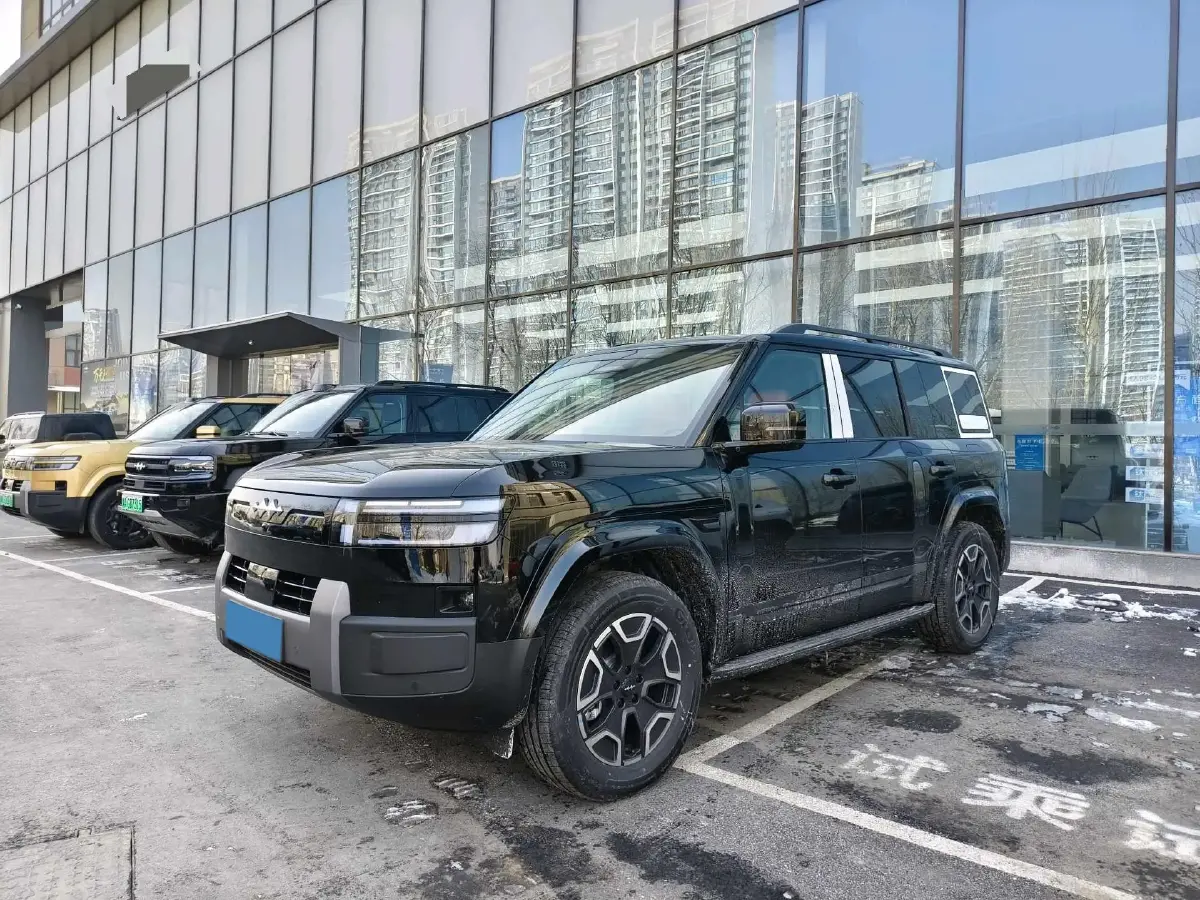 2025 FangChengBao Tai 7 1.5T 156HP L4 E-CVT PHEV