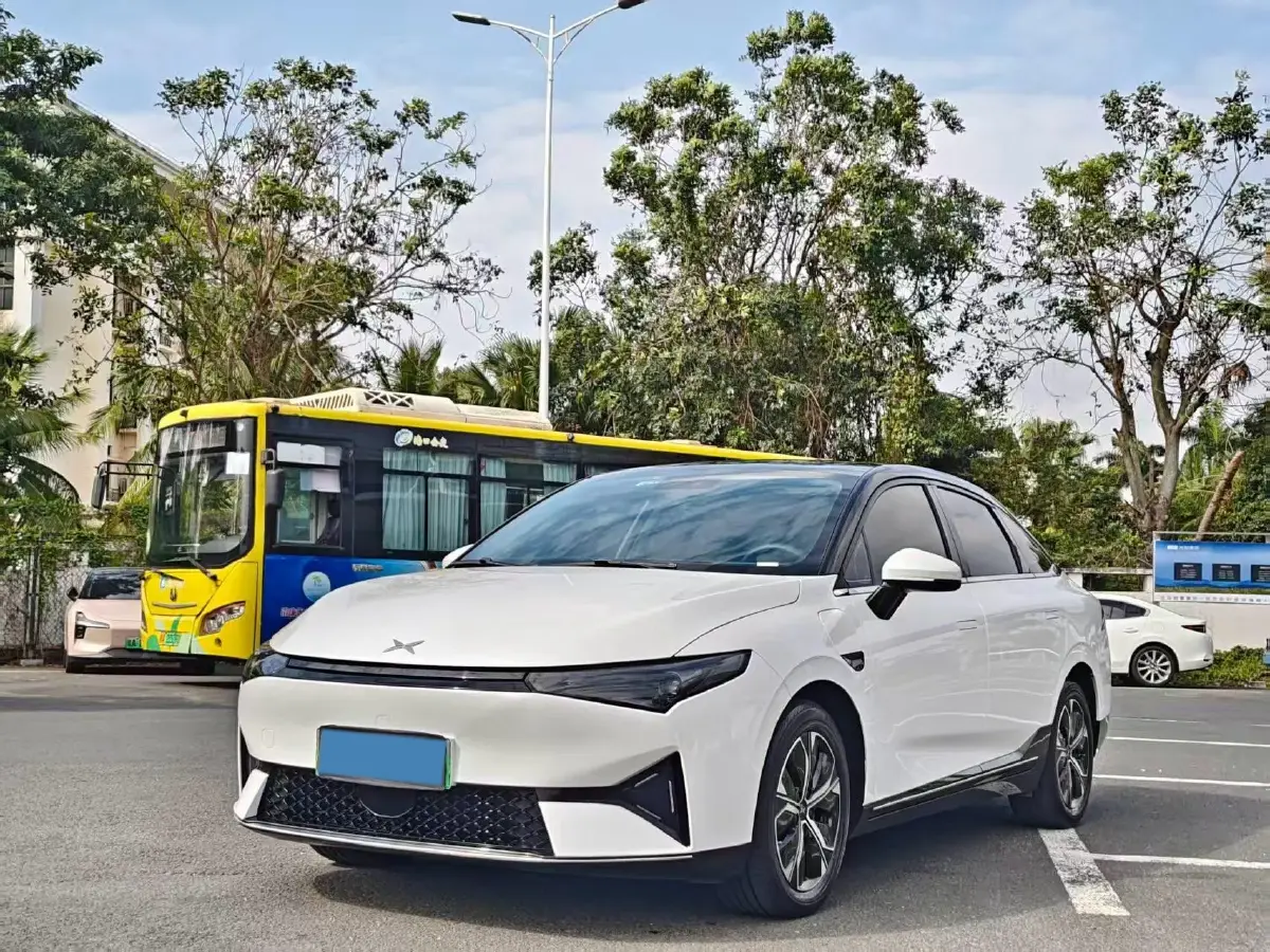 2021 ChangAn UNI-K 2.0T 233HP L4 8AT