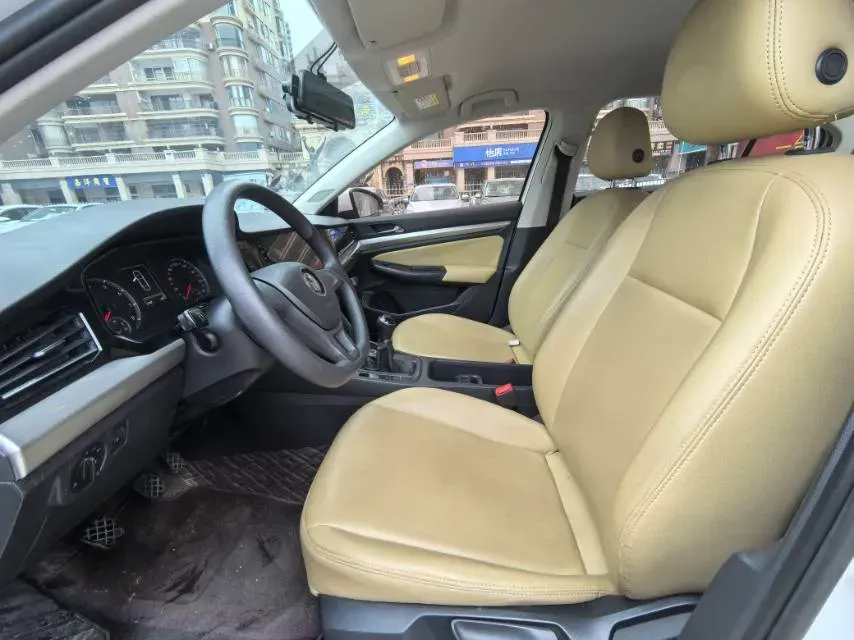 2019 MAXUS XinTu V80 2.5T 136HP L4 6MT,autocango,china used car exporter,china ev exporter,chinese used car exporter,chinese used ev exporter