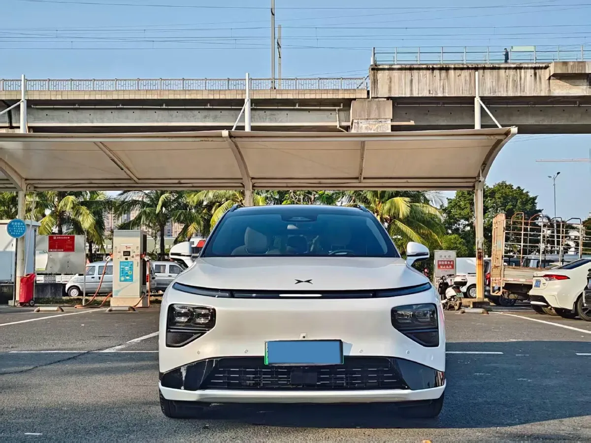 2025 Xpeng G9 BEV 79KWH,autocango,china used car exporter,china ev exporter,chinese used car exporter,chinese used ev exporter