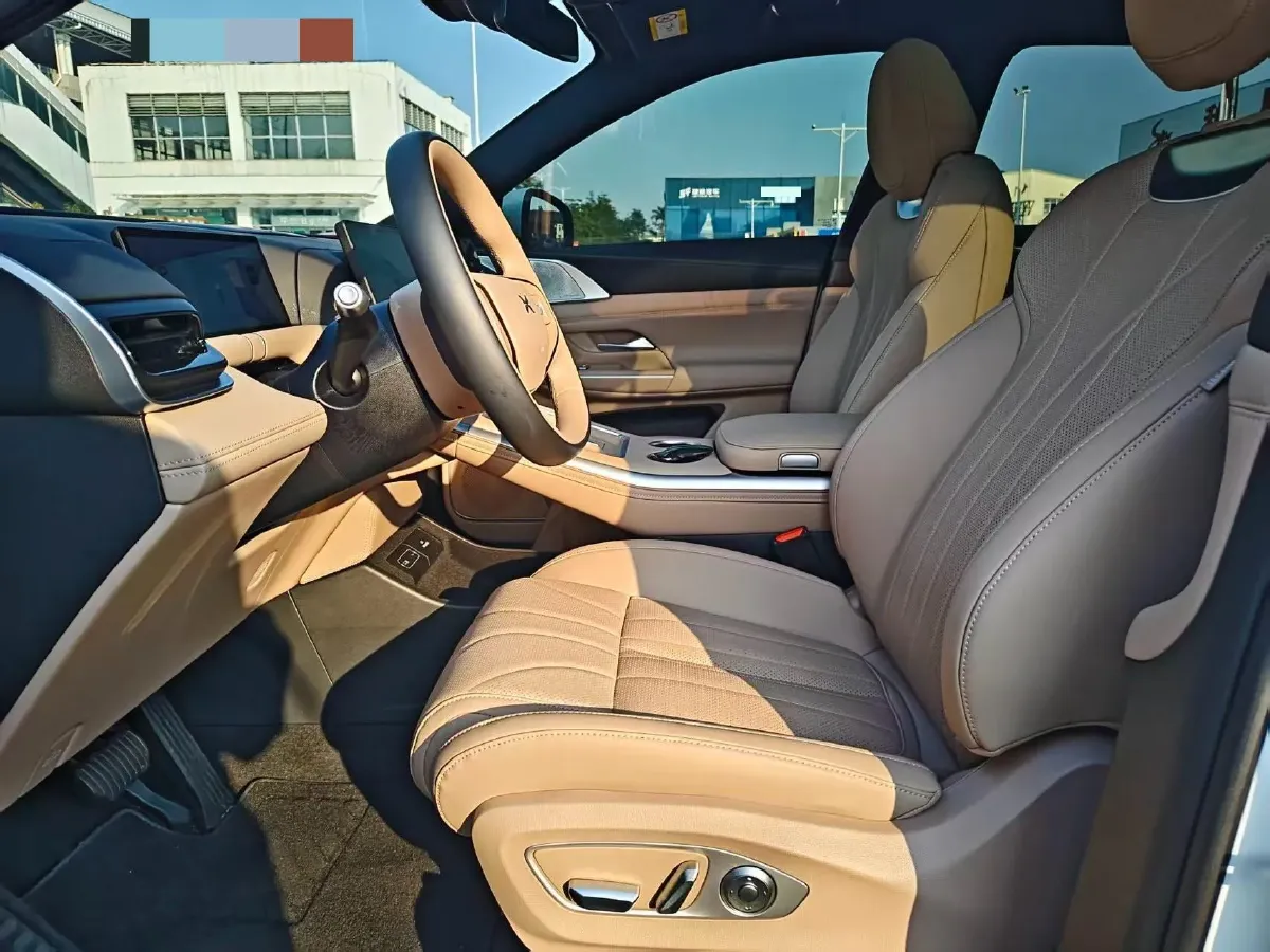 2025 Xpeng G9 BEV 79KWH,autocango,china used car exporter,china ev exporter,chinese used car exporter,chinese used ev exporter