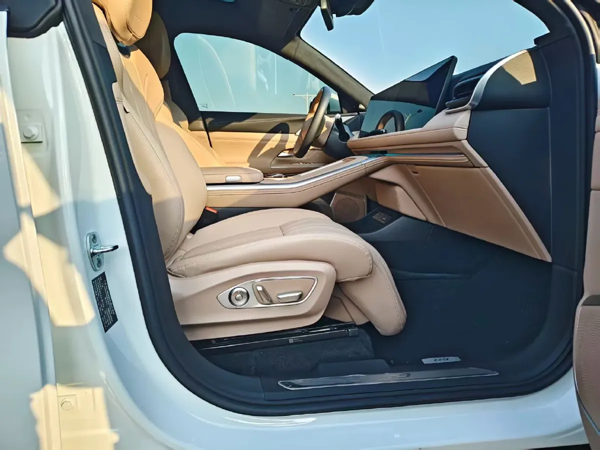 2025 Xpeng G9 BEV 79KWH,autocango,china used car exporter,china ev exporter,chinese used car exporter,chinese used ev exporter