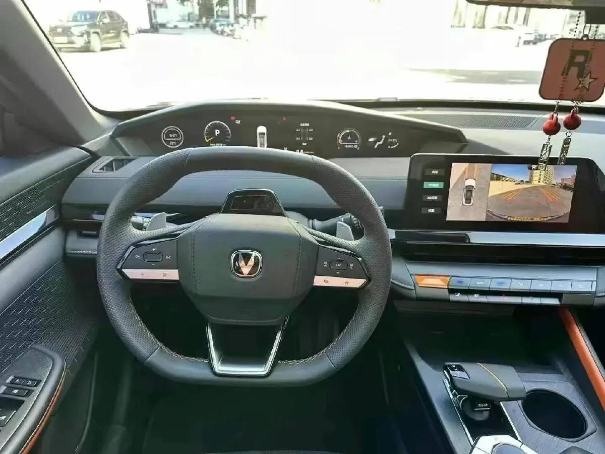 2023 ChangAn UNI-V 1.5T 188HP L4 7DCT,autocango,china used car exporter,china ev exporter,chinese used car exporter,chinese used ev exporter