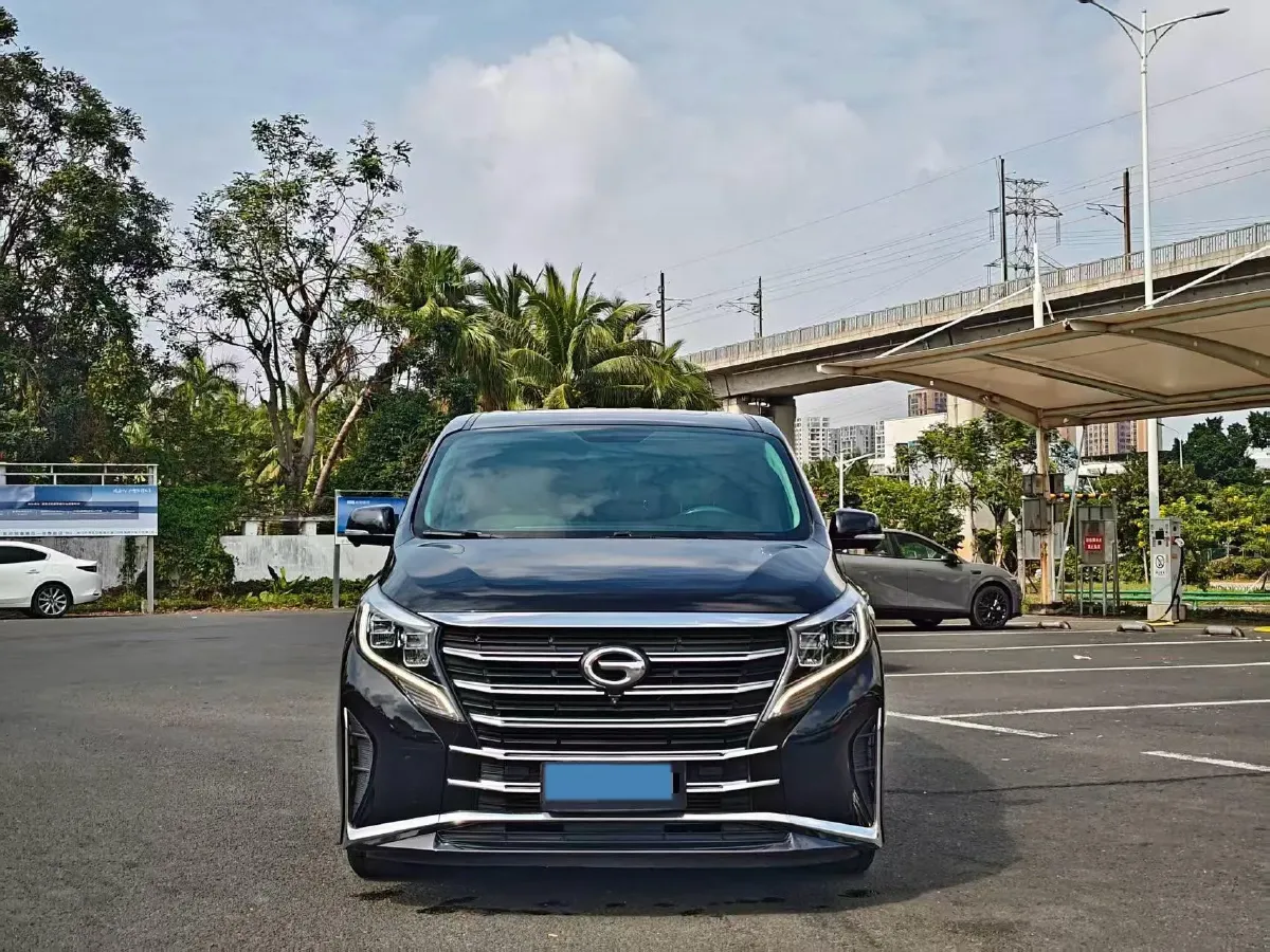 2021 GAC Trumpchi M8 2.0T 252HP L4 8AT,autocango,china used car exporter,china ev exporter,chinese used car exporter,chinese used ev exporter