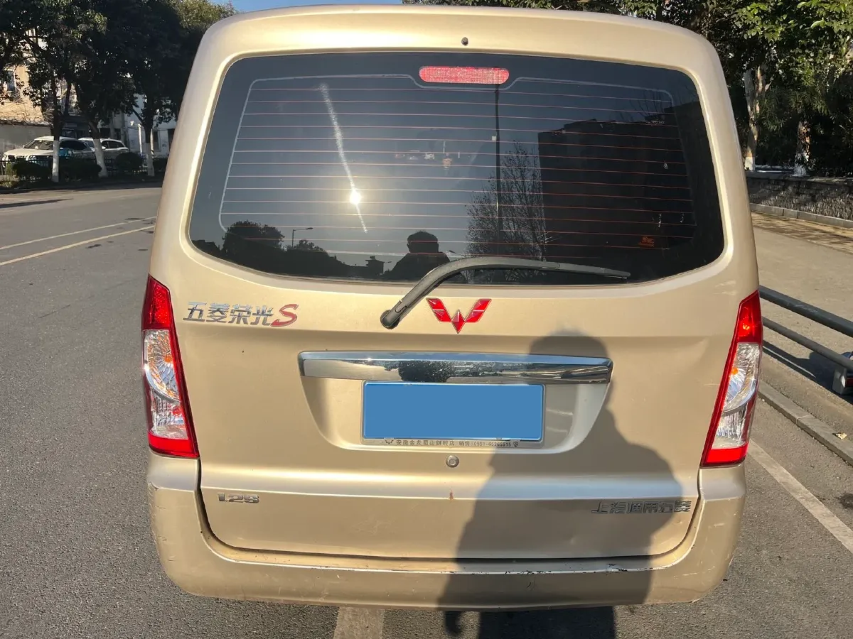 2014 WuLing RongGuang 1.5L 107HP L4 5MT,autocango,china used car exporter,china ev exporter,chinese used car exporter,chinese used ev exporter