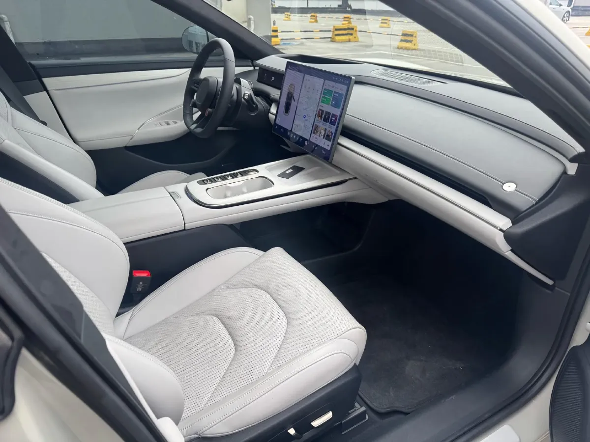 2024 MI SU7 BEV 101KWH,autocango,china used car exporter,china ev exporter,chinese used car exporter,chinese used ev exporter