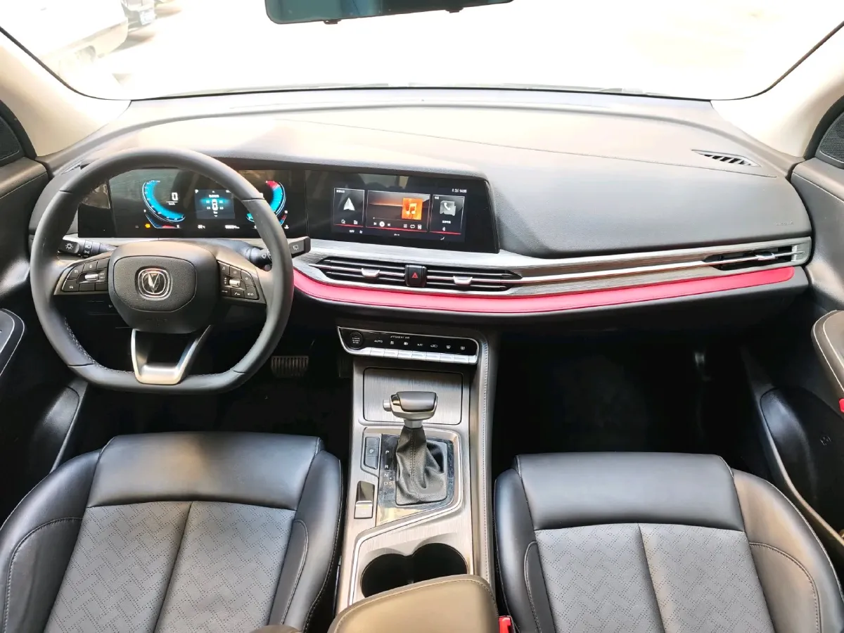 2021 ChangAn CS55 Plus 1.5T 180HP L4 7DCT,autocango,china used car exporter,china ev exporter,chinese used car exporter,chinese used ev exporter