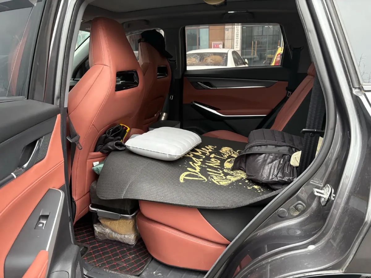 2023 ChangAn CS75 Plus 1.5T 188HP L4 8AT,autocango,china used car exporter,china ev exporter,chinese used car exporter,chinese used ev exporter