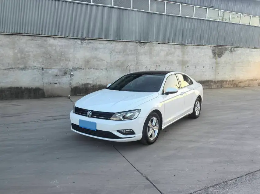 2017 Volkswagen Lamando 1.4T 131HP L4 7DCT