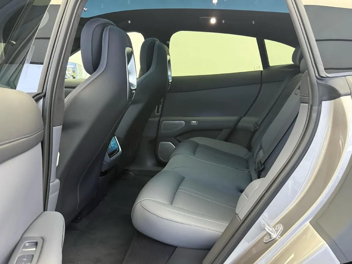 2025 MI YU7 BEV 101.7KWH,autocango,china used car exporter,china ev exporter,chinese used car exporter,chinese used ev exporter