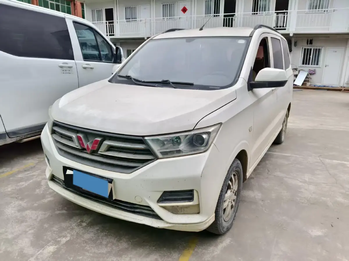 2019 WuLing HongGuang 1.5L 99HP L4 6MT