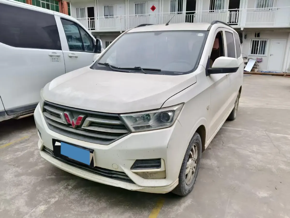 2019 WuLing HongGuang 1.5L 99HP L4 6MT,autocango,china used car exporter,china ev exporter,chinese used car exporter,chinese used ev exporter