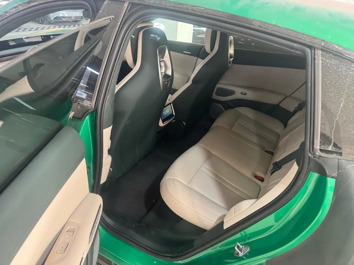 2025 MI YU7 BEV 101.7KWH,autocango,china used car exporter,china ev exporter,chinese used car exporter,chinese used ev exporter