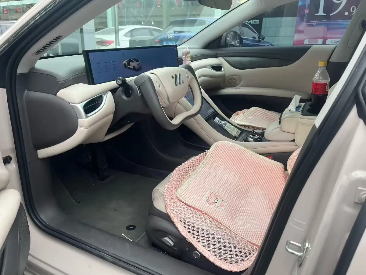 2024 IM L6 BEV 75KWH,autocango,china used car exporter,china ev exporter,chinese used car exporter,chinese used ev exporter