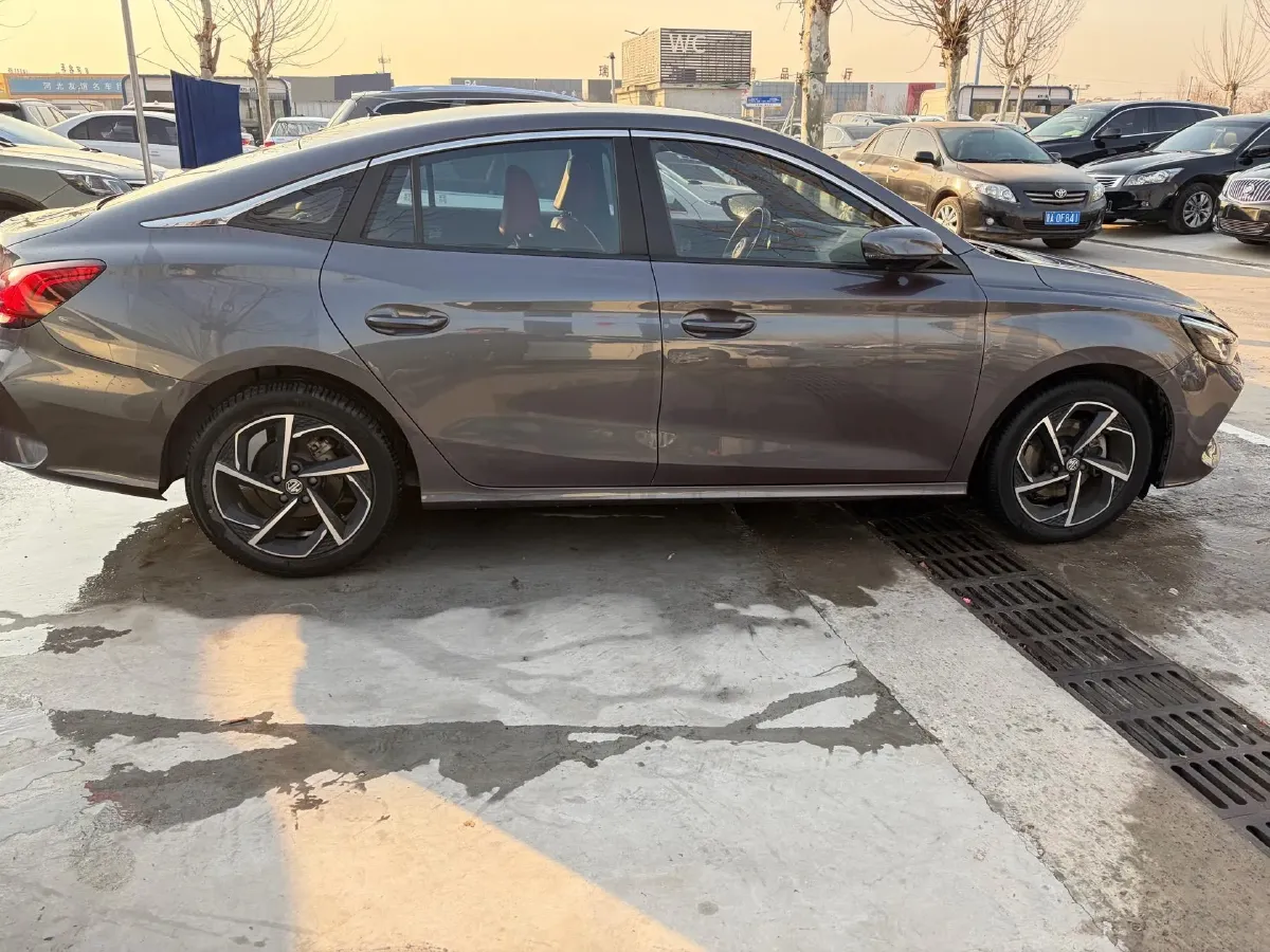 2021 MG 5 1.5T 173HP L4 7DCT,autocango,china used car exporter,china ev exporter,chinese used car exporter,chinese used ev exporter