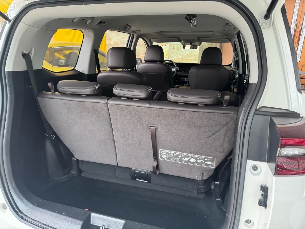 2021 GAC Trumpchi M6 1.5T 169HP L4 7DCT,autocango,china used car exporter,china ev exporter,chinese used car exporter,chinese used ev exporter