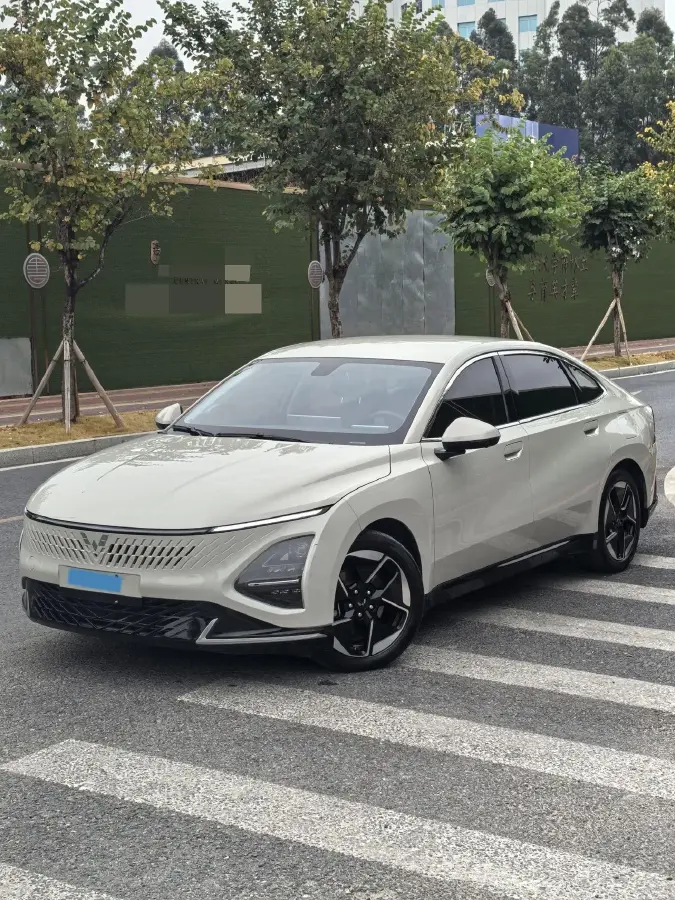 2023 WuLing XingGuang 1.5L 106HP L4 E-CVT PHEV 20.5KWH