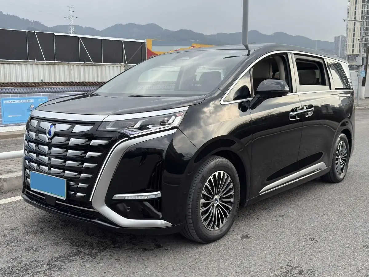2024 Denza D9 1.5T 139HP L4 E-CVT PHEV 40KWH