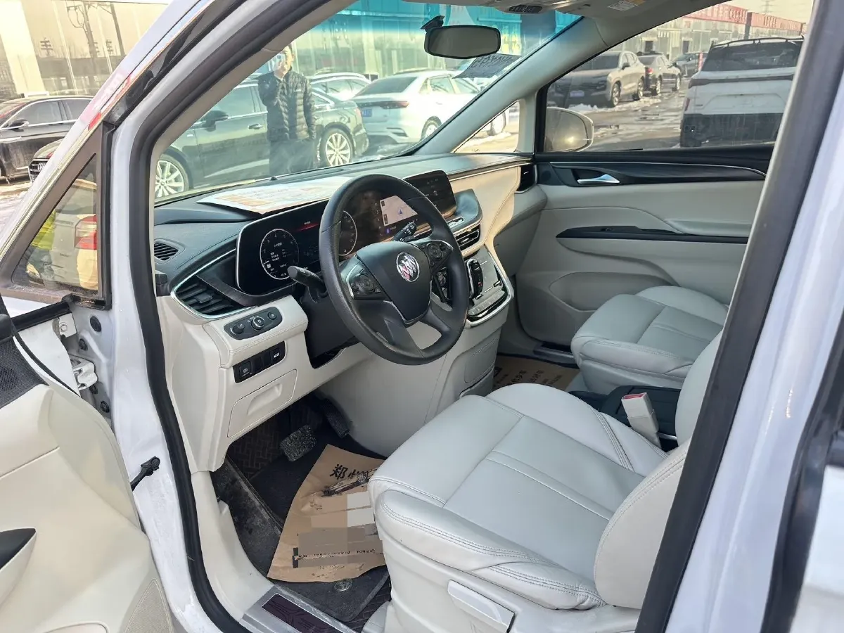 2022 Buick GL8 2.0T 237HP L4 9AT,autocango,china used car exporter,china ev exporter,chinese used car exporter,chinese used ev exporter