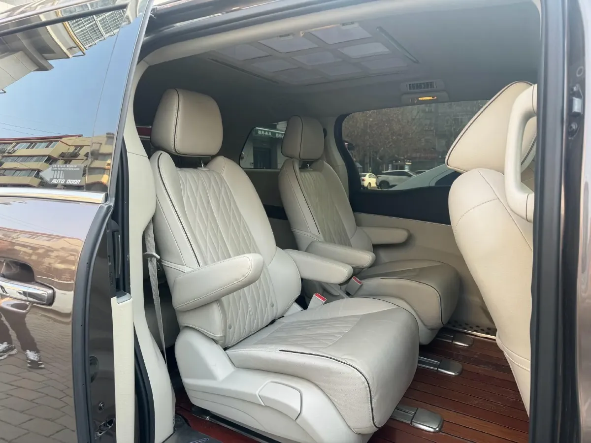 2020 Buick GL8 2.0T 237HP L4 9AT,autocango,china used car exporter,china ev exporter,chinese used car exporter,chinese used ev exporter