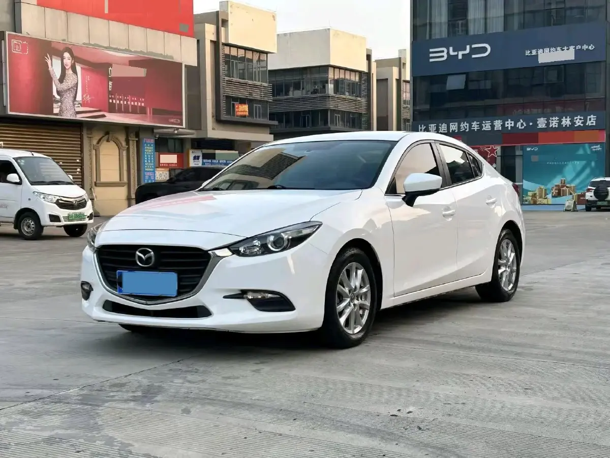 2017 Mazda 3 Axela 1.5L 117HP L4 6AT