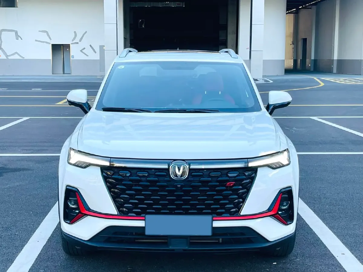 2021 ChangAn CS35 Plus 1.4T 160HP L4 7DCT,autocango,china used car exporter,china ev exporter,chinese used car exporter,chinese used ev exporter